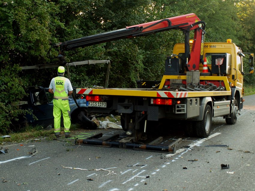 Schwerer VU Koeln Immendorf Kerkraderstr P331.JPG